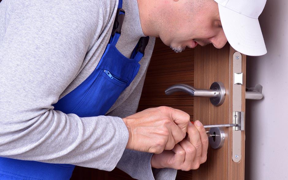 artisan serrurier tarif Courbevoie
